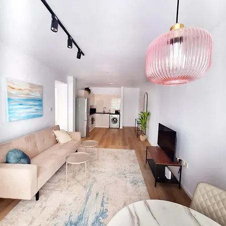 H&o Iris Sea Breeze Apartment *