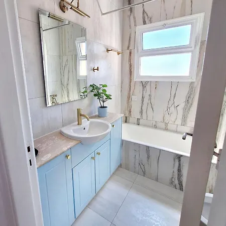 H&o Iris Sea Breeze Pafos