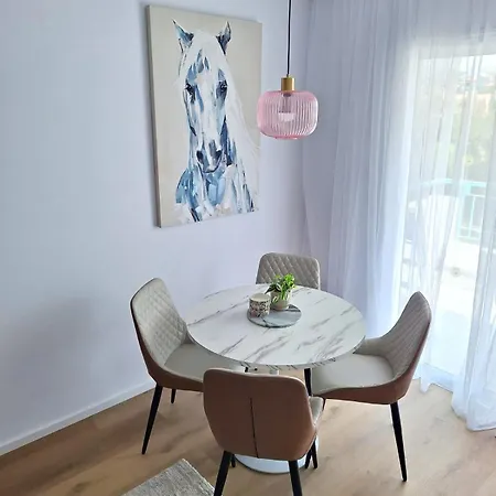 H&o Iris Sea Breeze Apartman Paphos
